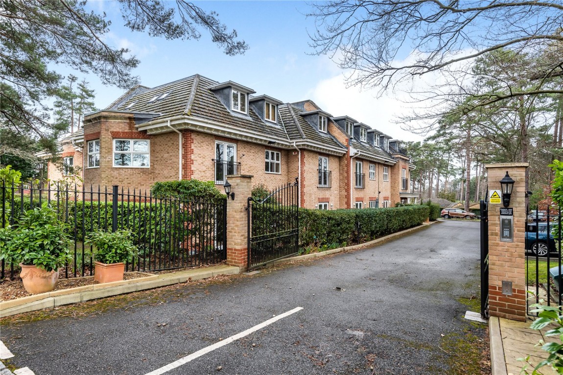 Images for Ardwell Close, Crowthorne, Berkshire