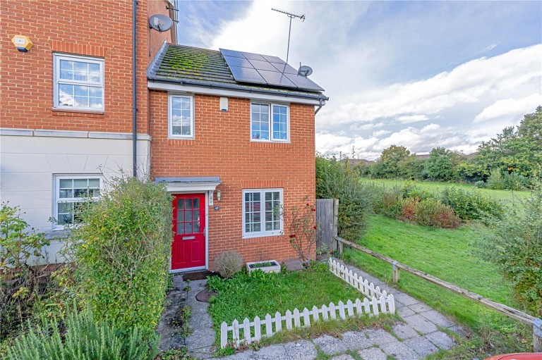 View Full Details for Winnersh, Wokingham, Berkshire