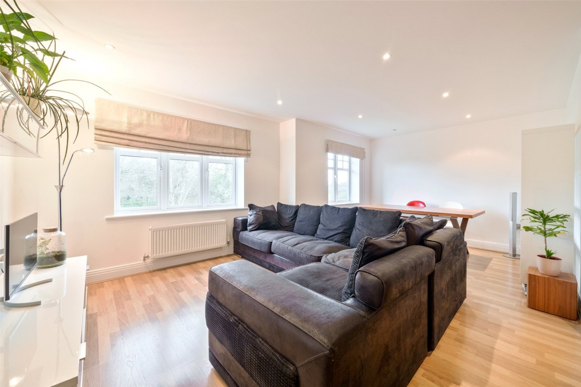 Images for Woodley, Reading, Berkshire