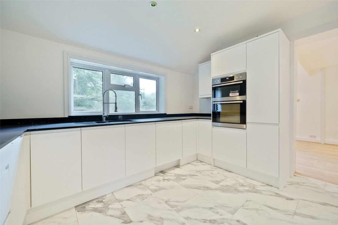 Images for Finchampstead, Wokingham