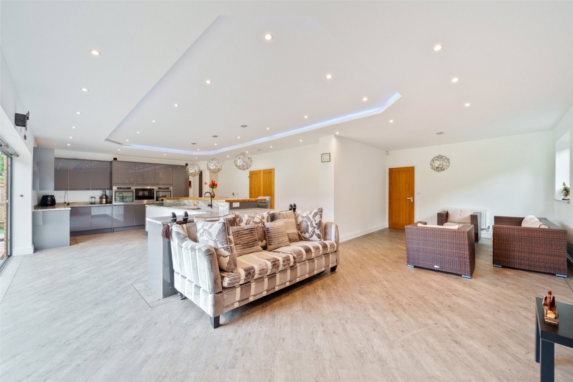 Images for Finchampstead, Wokingham, Berkshire