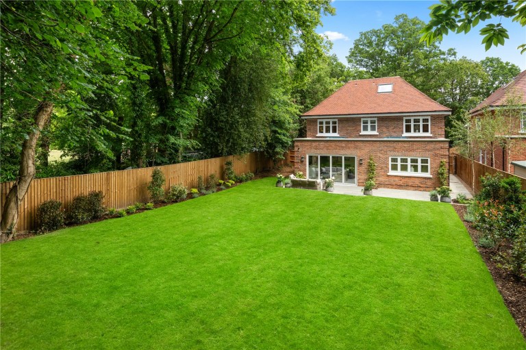 View Full Details for Crowthorne, Berkshire