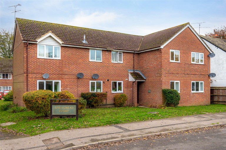 View Full Details for Owlsmoor, Sandhurst, Berkshire